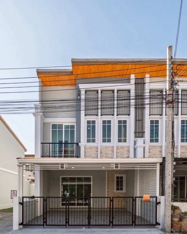 (ขาย) ทาวน์โฮมโครงการ Golden Town Bangna - Suanluang : โกลเด้น ทาวน์ บางนา-สวนหลวง